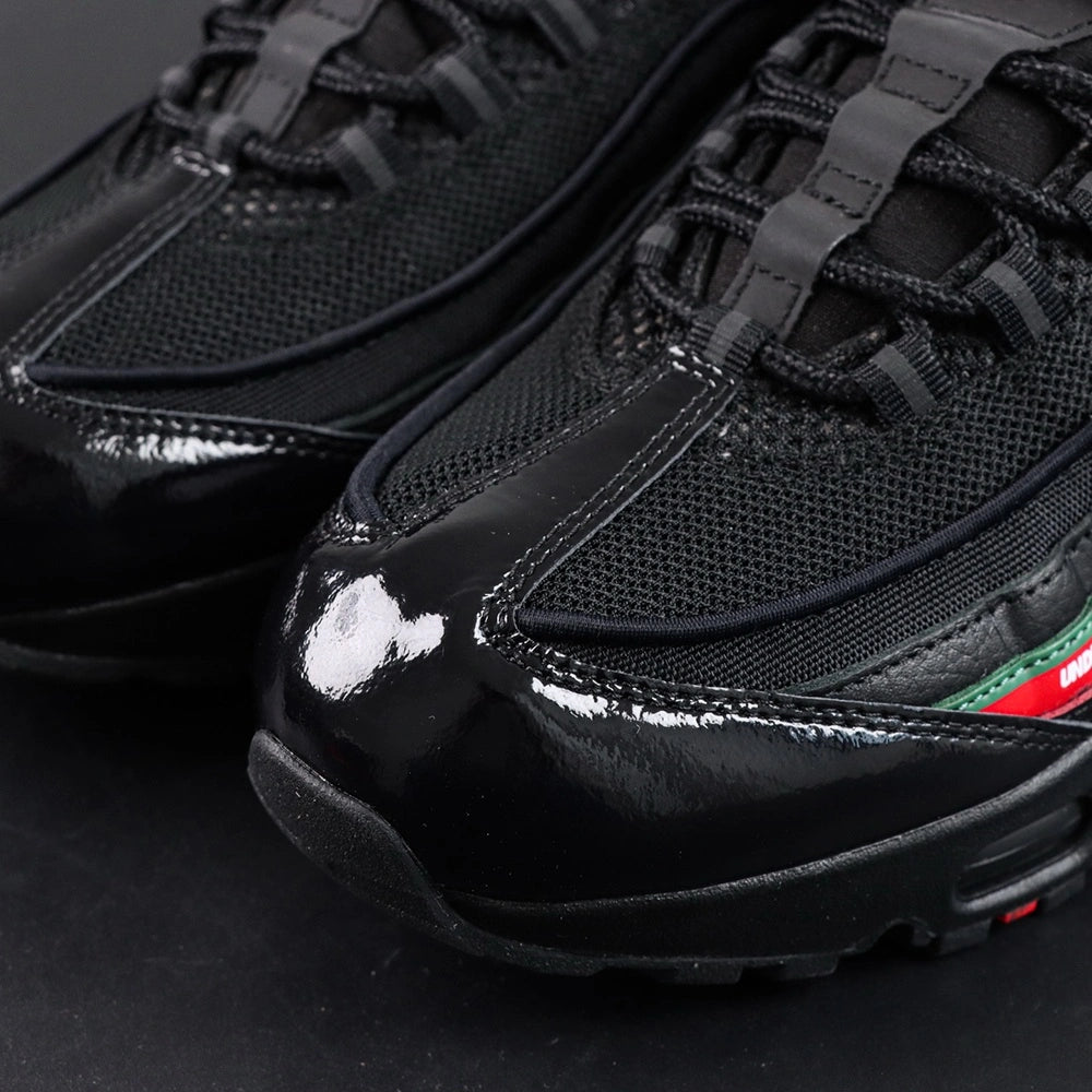 Undefeated x Air Max 95 Black 2025 - Detail 1