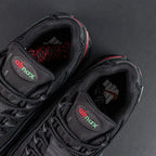Undefeated x Air Max 95 Black 2025 - Detail 2