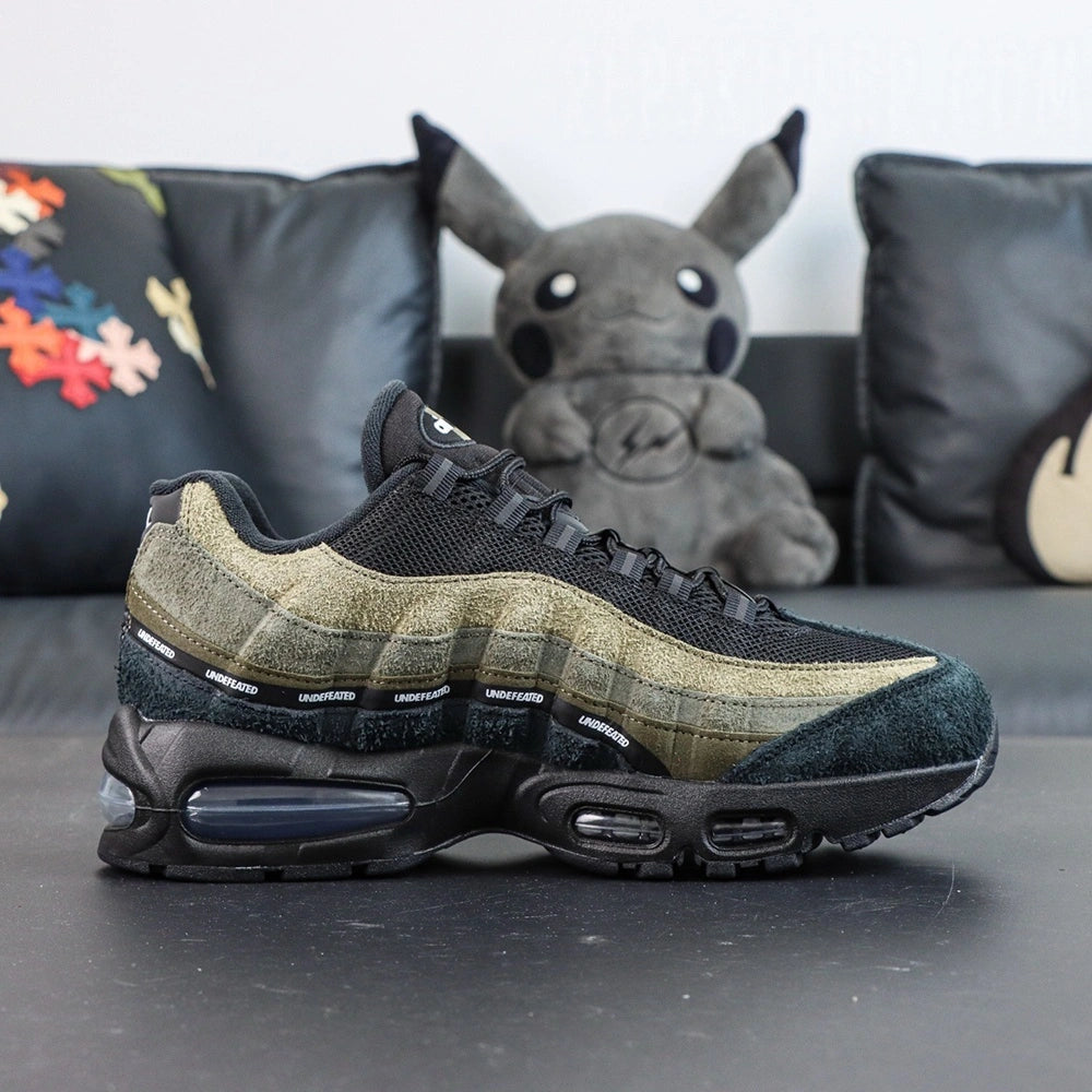 Undefeated x Air Max 95 'Medium Olive' 2025