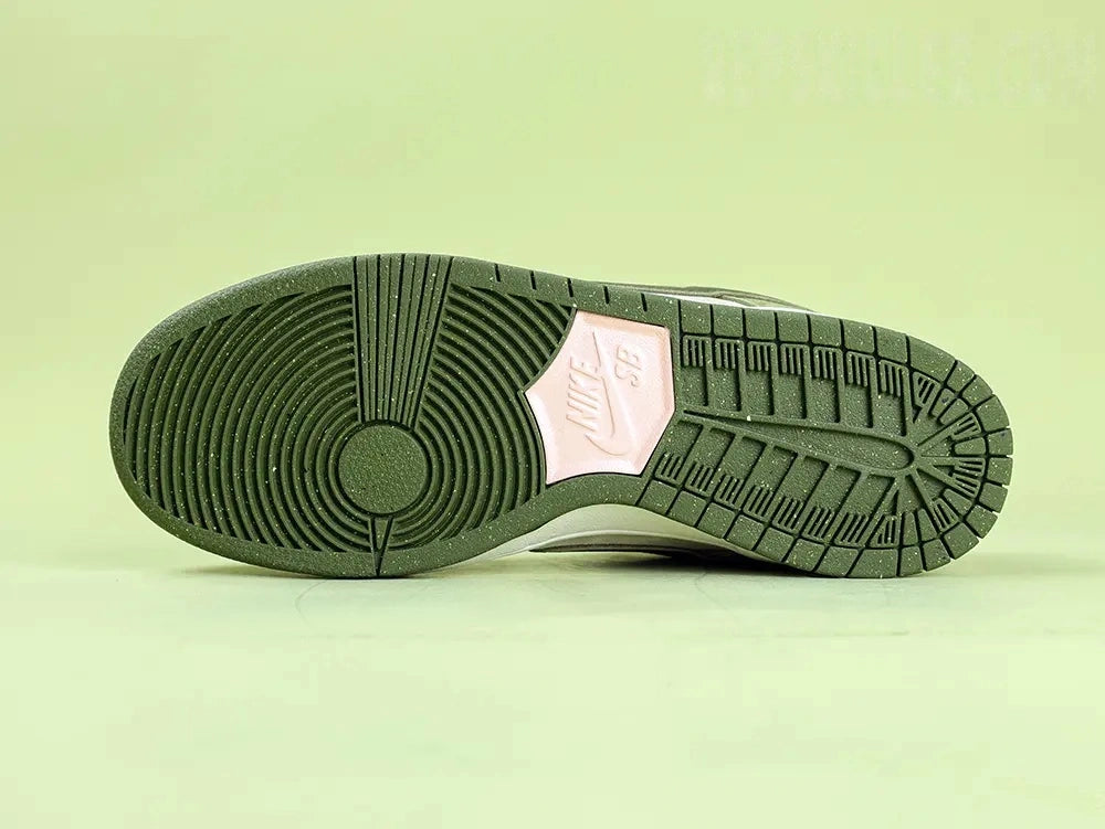 Yuto Horigome x Dunk Low SB 'Matcha' 2025