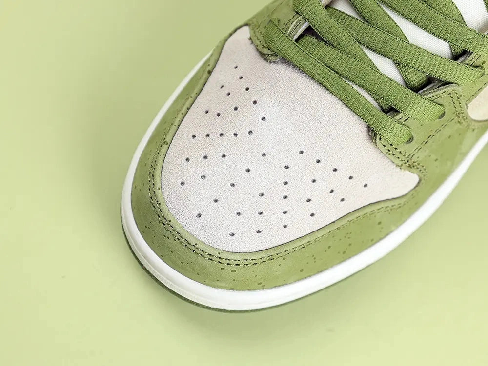 Yuto Horigome x Dunk Low SB 'Matcha' 2025