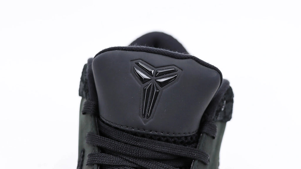 Kobe 4 Protro Gift of Mamba - lifestyle shot