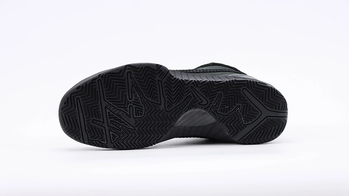 Kobe 4 Protro Gift of Mamba - black shoe box