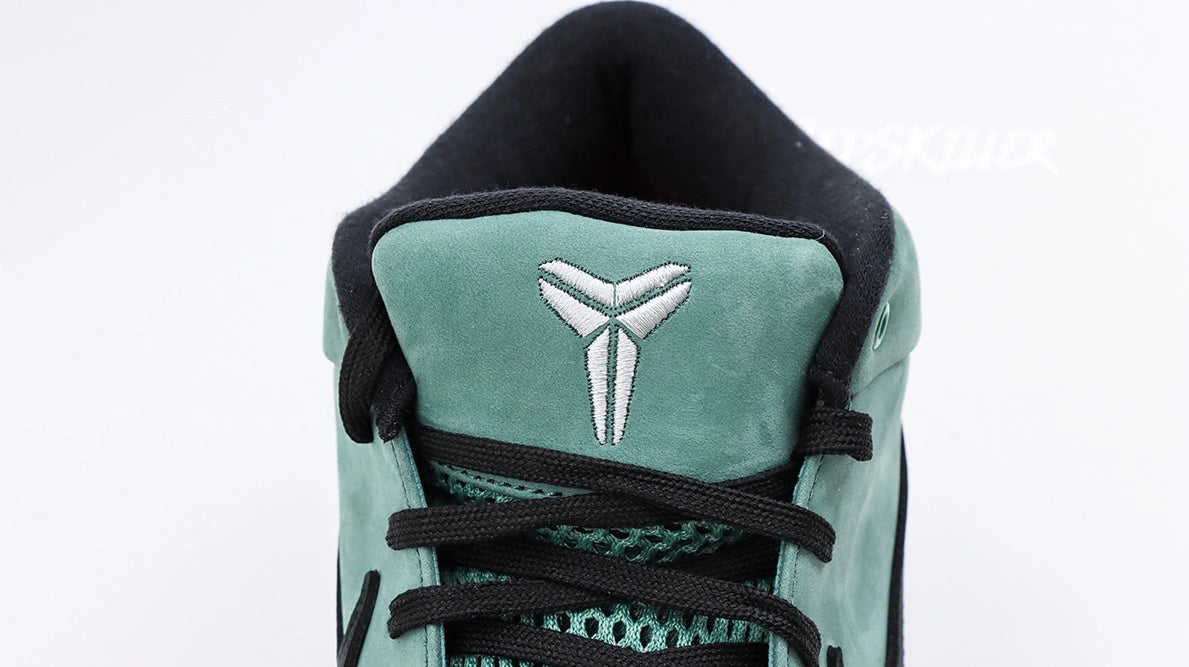 Kobe 4 Protro Girl Dad - chrome mirror heel counter pair view