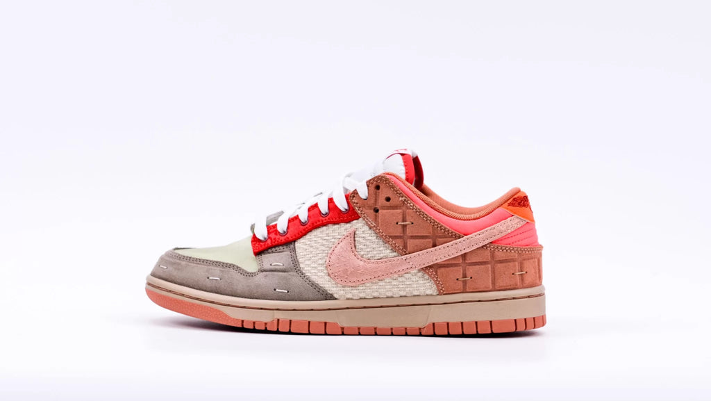 CLOT x Dunk Low SP ‘What The’ - image 3