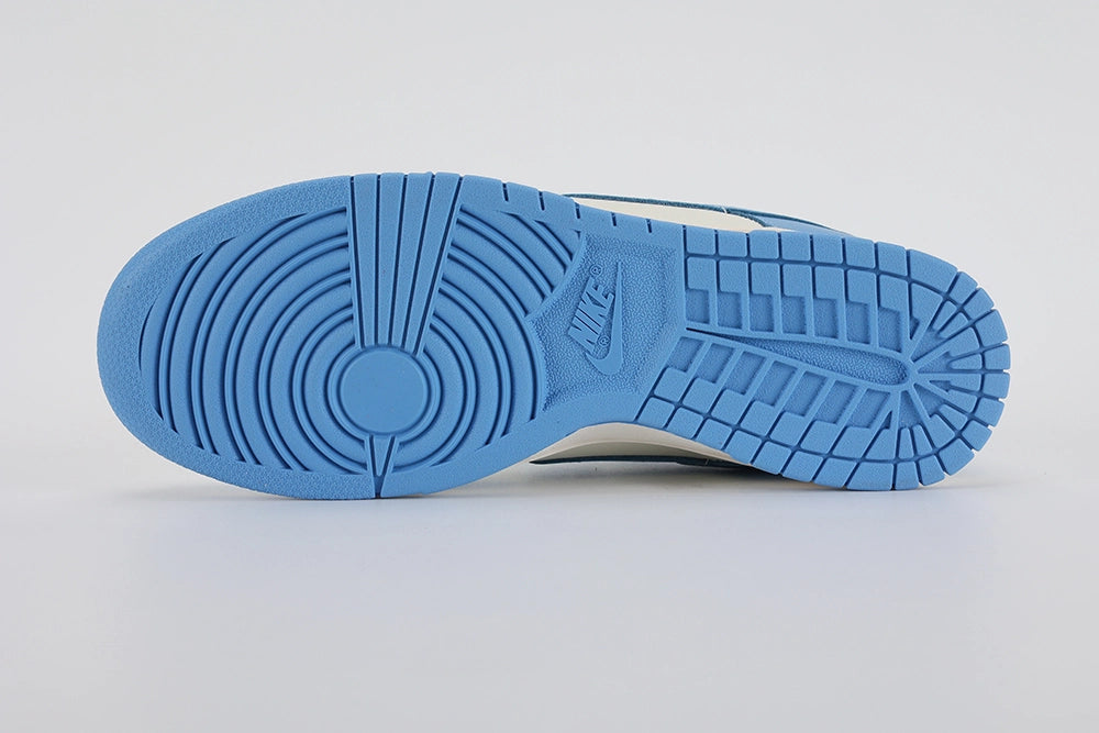 Dunk Low ‘Coast’ - image 2