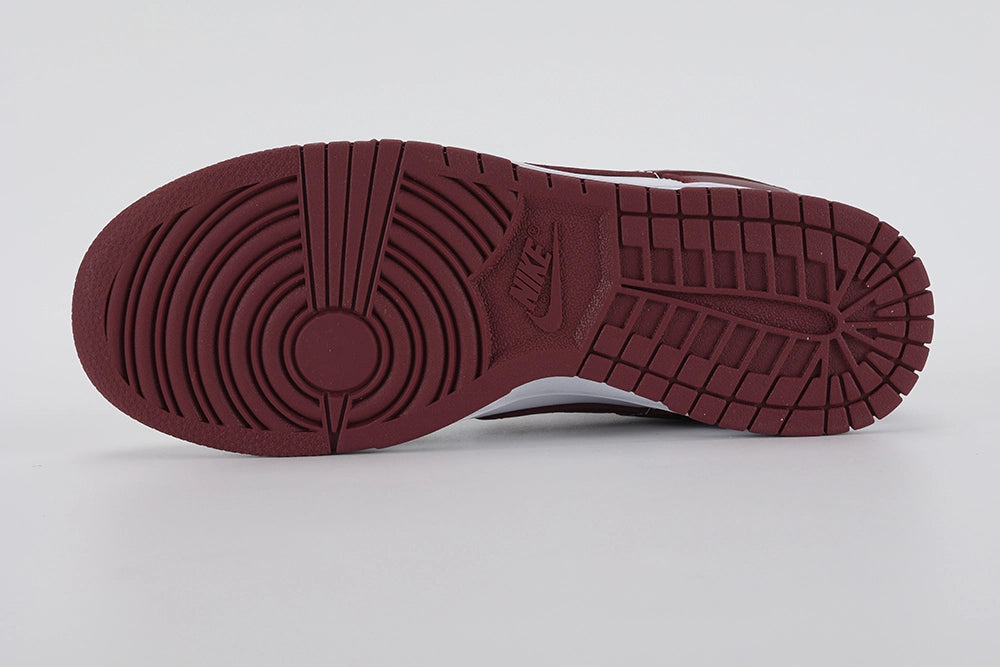 Dunk Low ‘Dark Beetroot’ - image 2