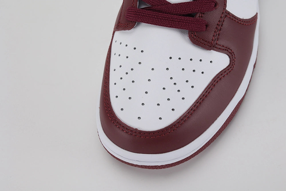 Dunk Low ‘Dark Beetroot’ - image 4