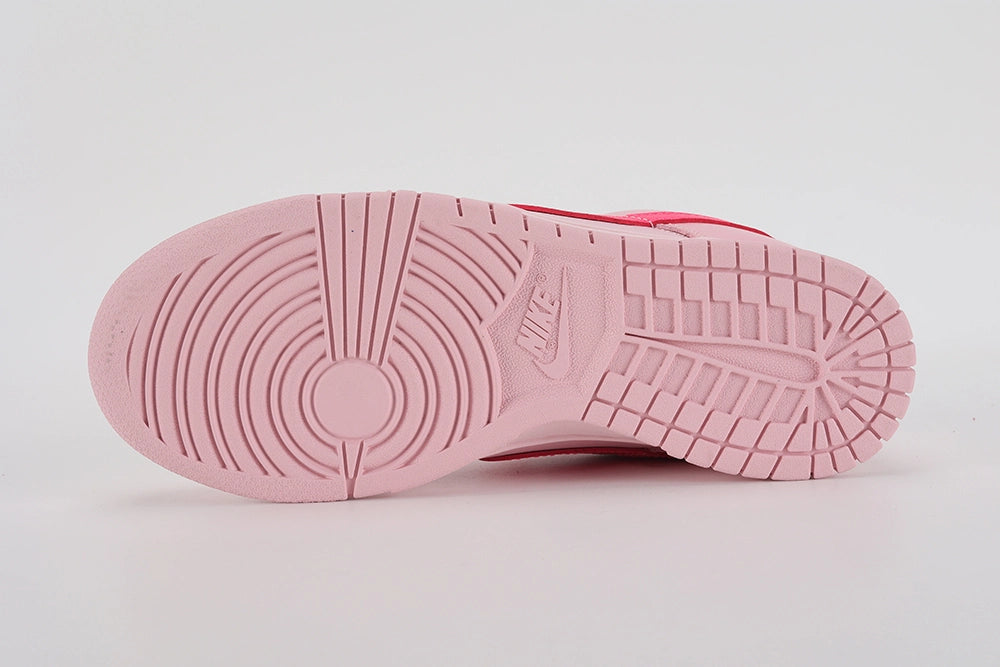 Dunk Low GS ‘Triple Pink’ - image 2