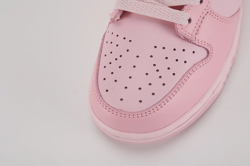Dunk Low GS ‘Triple Pink’ - image 4