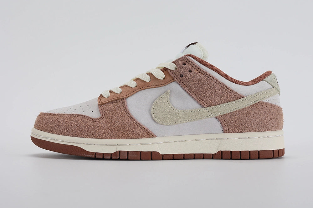Dunk Low Premium ‘Medium Curry’ - image 1