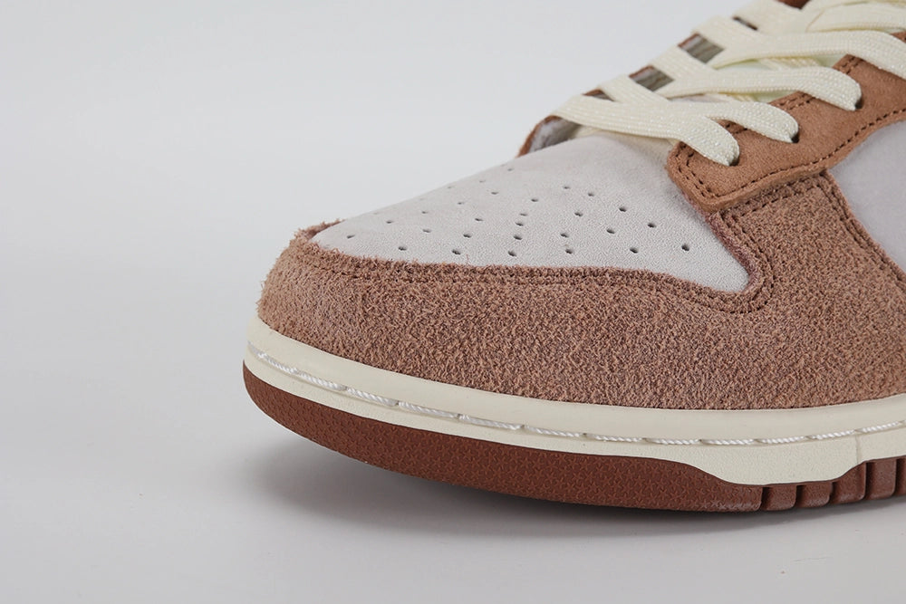 Dunk Low Premium ‘Medium Curry’ - image 3