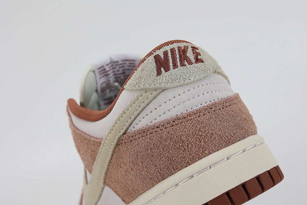 Dunk Low Premium ‘Medium Curry’ - image 6