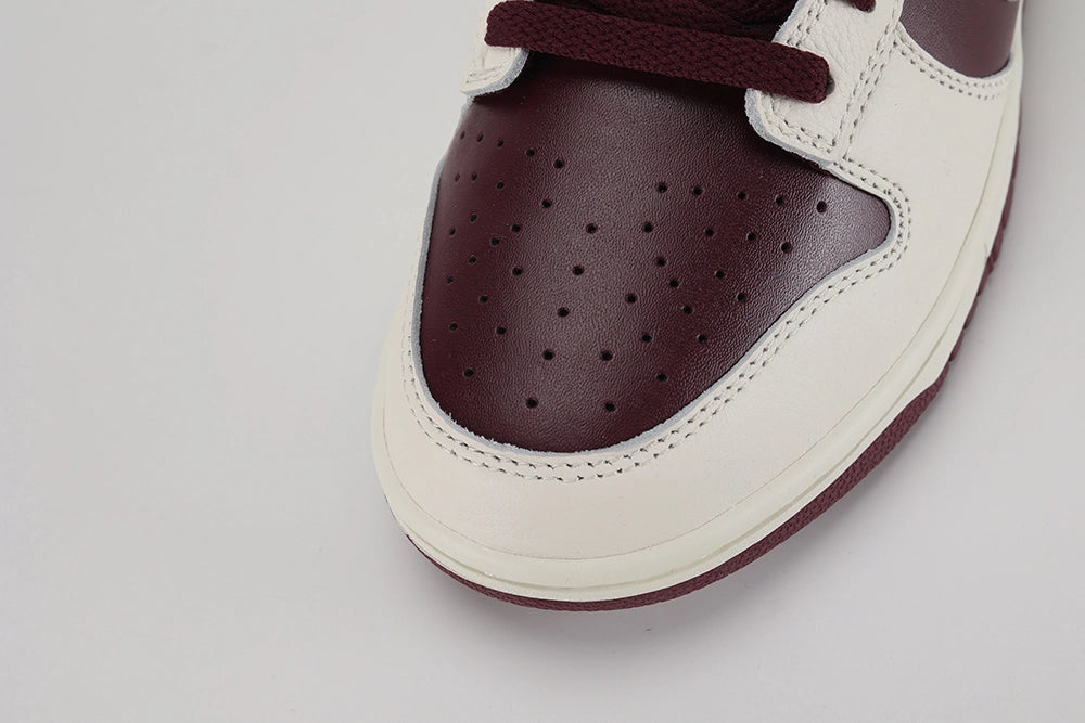 Dunk Low Premium ‘Valentine’s Day’ - image 4