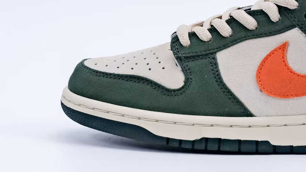 Dunk Low Pro SB ‘Eire’ - image 3