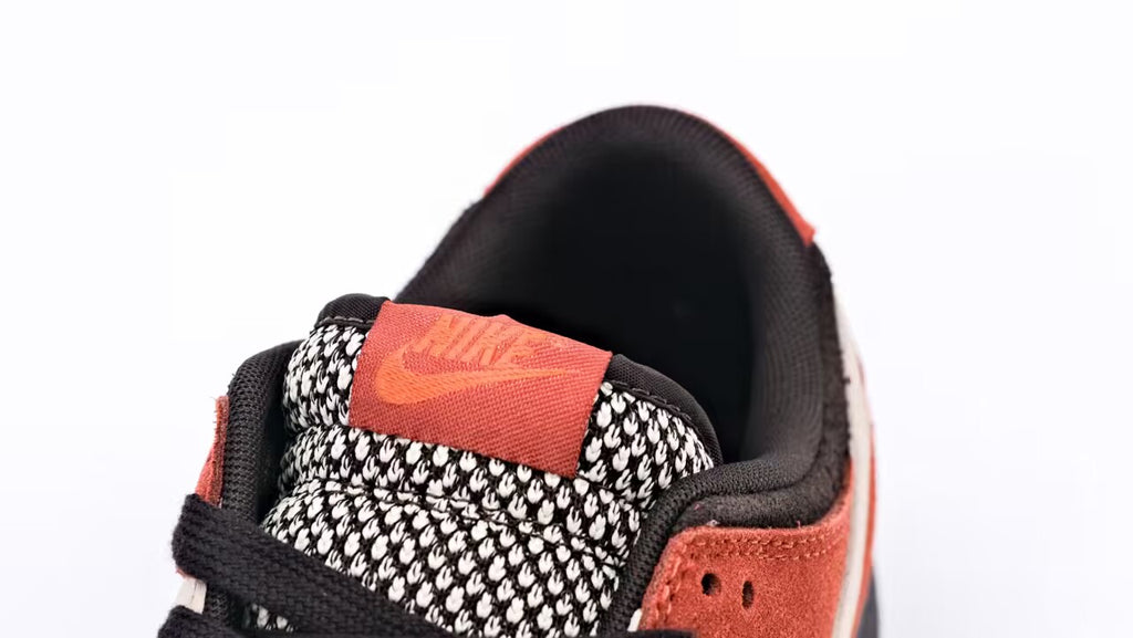 Dunk Low ‘Red Panda’ - image 4