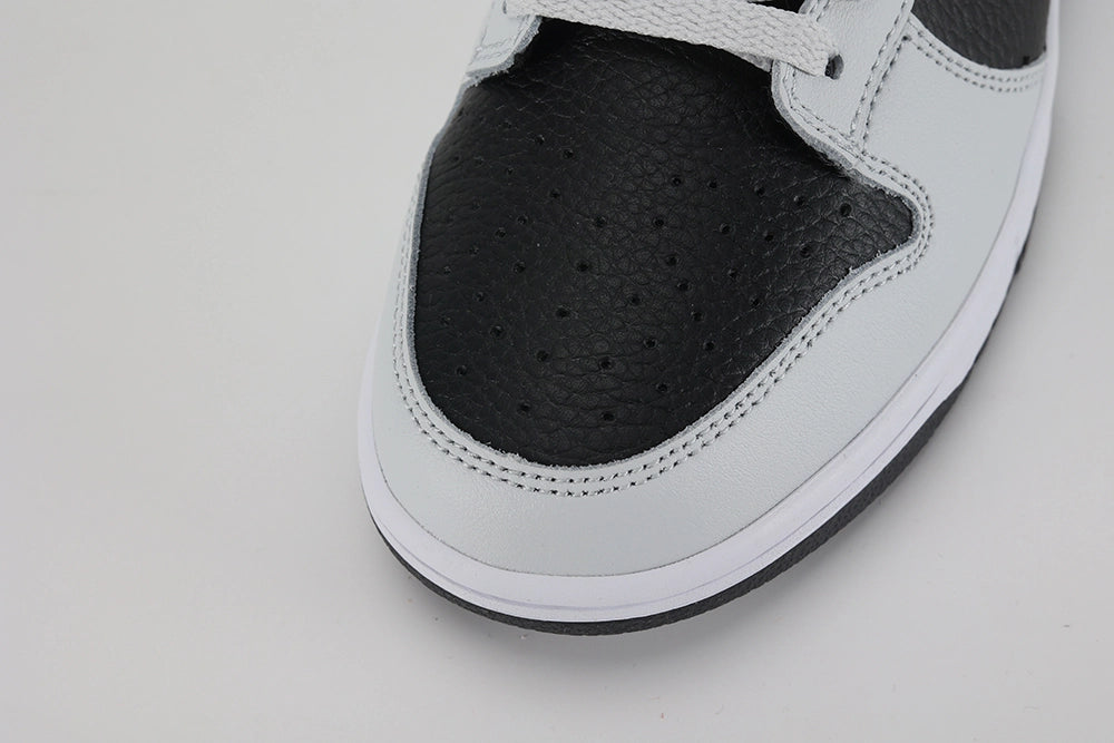 Dunk Low ‘Reverse Panda Neon’ - image 4