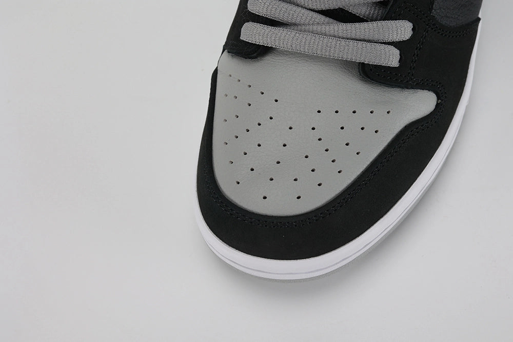Dunk Low SB ‘J-Pack Shadow’ - image 4