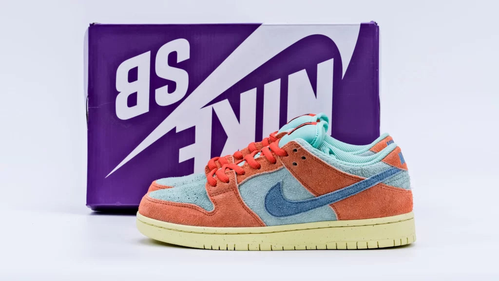 Dunk Low SB ‘Orange Emerald Rise’ - image 4