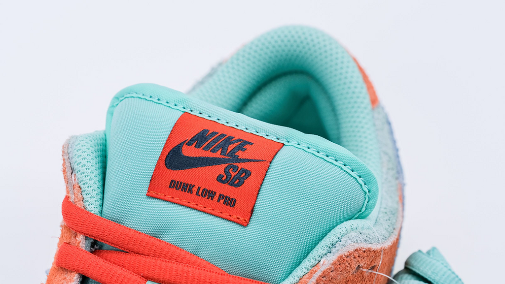 Dunk Low SB ‘Orange Emerald Rise’ - image 5