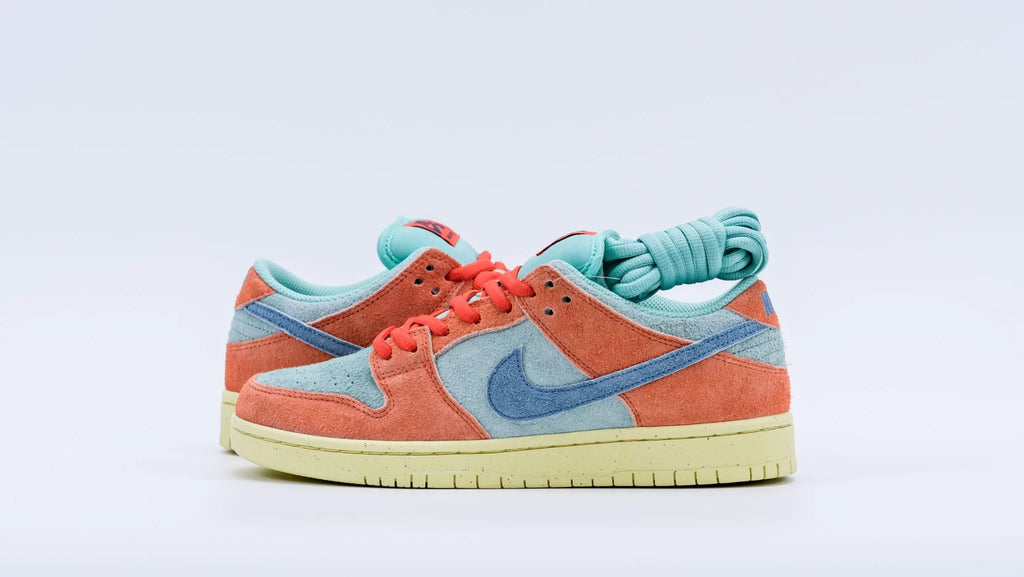 Dunk Low SB ‘Orange Emerald Rise’ - image 7