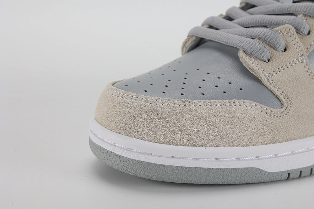 Dunk Low SB ‘Summit White’ - image 3
