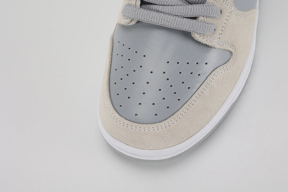 Dunk Low SB ‘Summit White’ - image 4