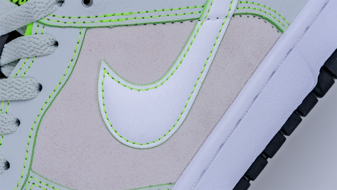 Dunk Low ‘University of Oregon’ PE - image 4
