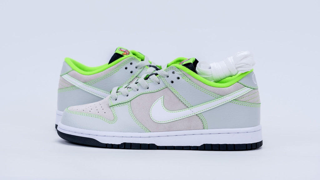 Dunk Low ‘University of Oregon’ PE - image 11