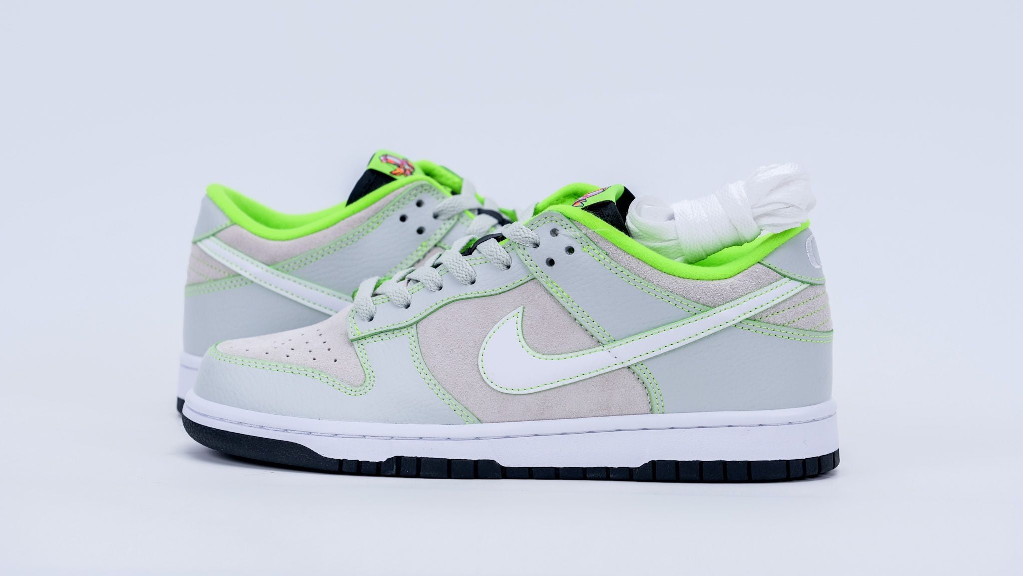 Dunk Low ‘University of Oregon’ PE - image 11