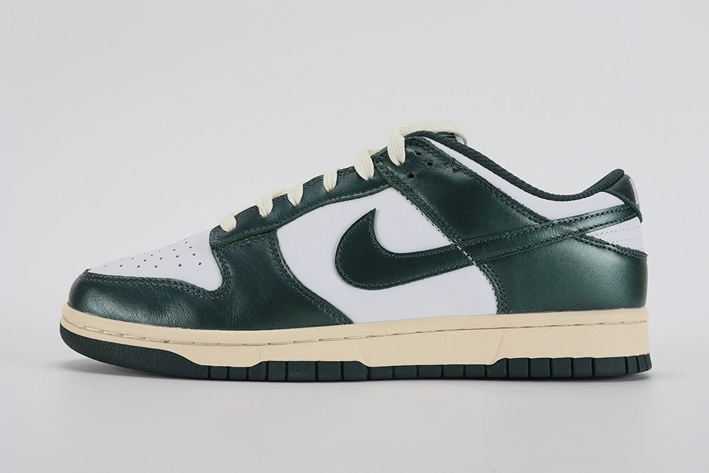 Dunk Low Vintage Green - image 2