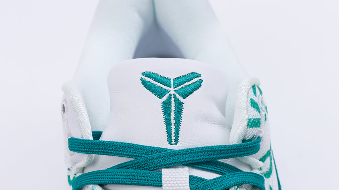Kobe 8 Protro ‘Radiant Emerald’ - image 4
