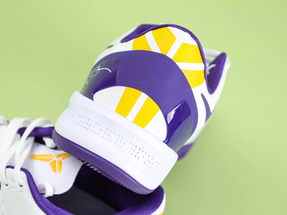 Kobe 8 Protro White / Court Purple - image 11