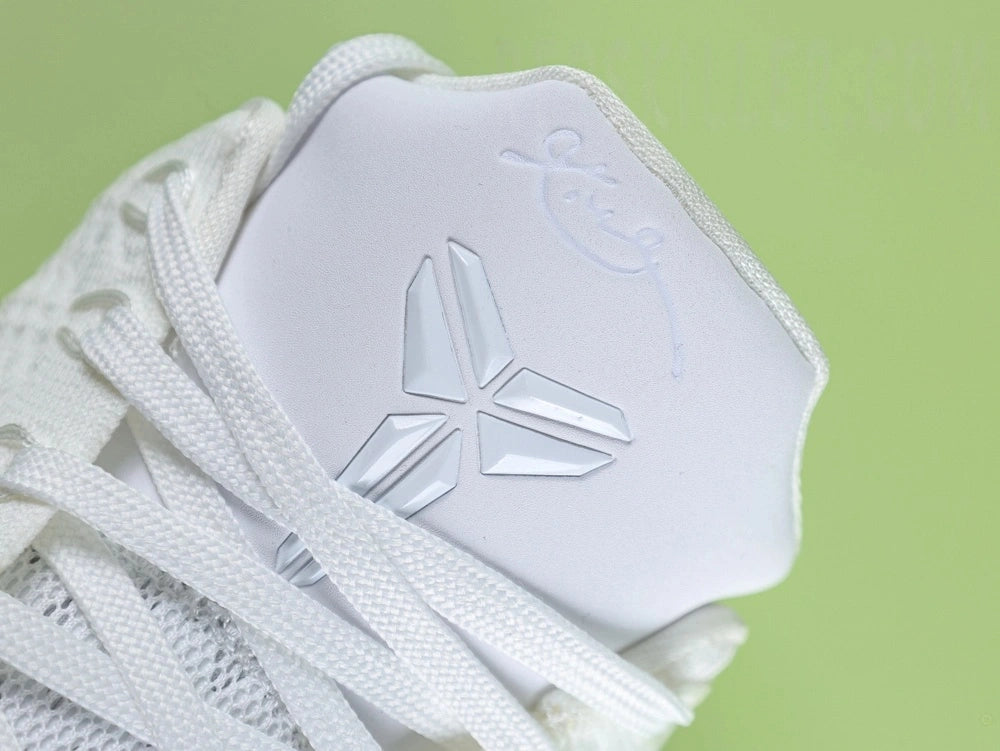 Kobe 9 Elite Low Protro ‘Halo’ - image 9