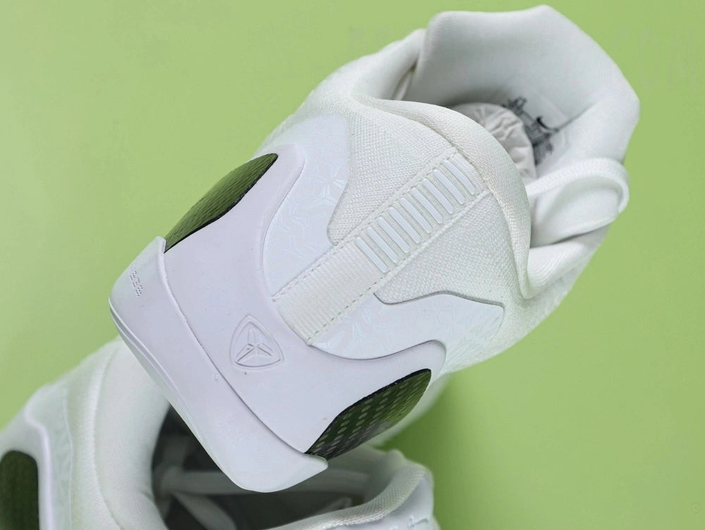 Kobe 9 Elite Low Protro ‘Halo’ - image 10