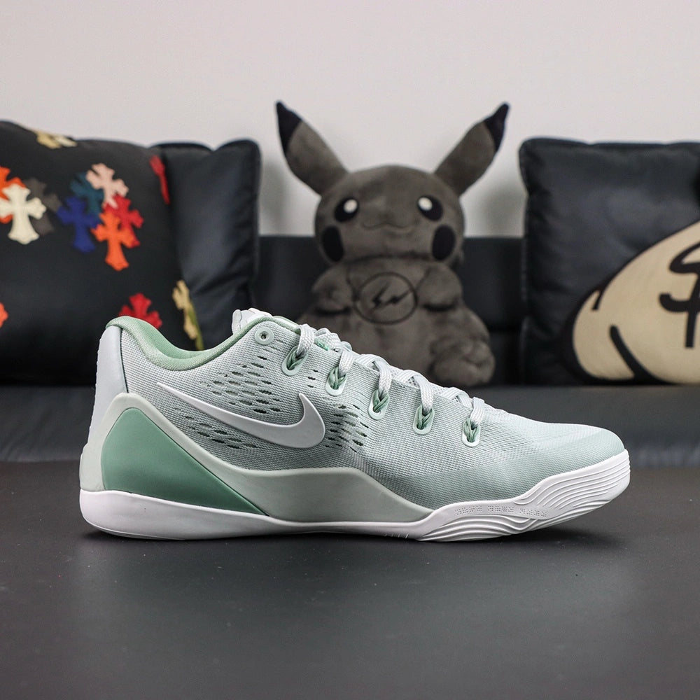 Kobe 9 Low EM Protro ‘Light Silver’ 2026 - image 4