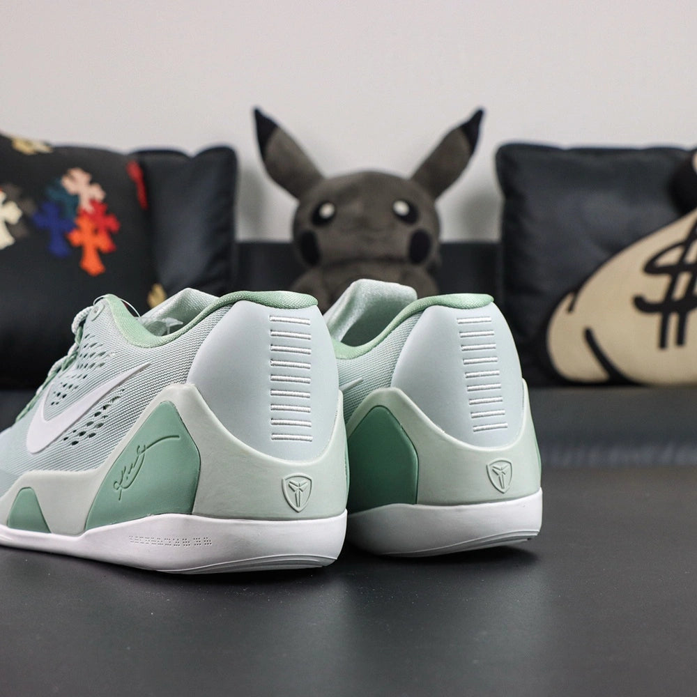 Kobe 9 Low EM Protro ‘Light Silver’ 2026 - image 10