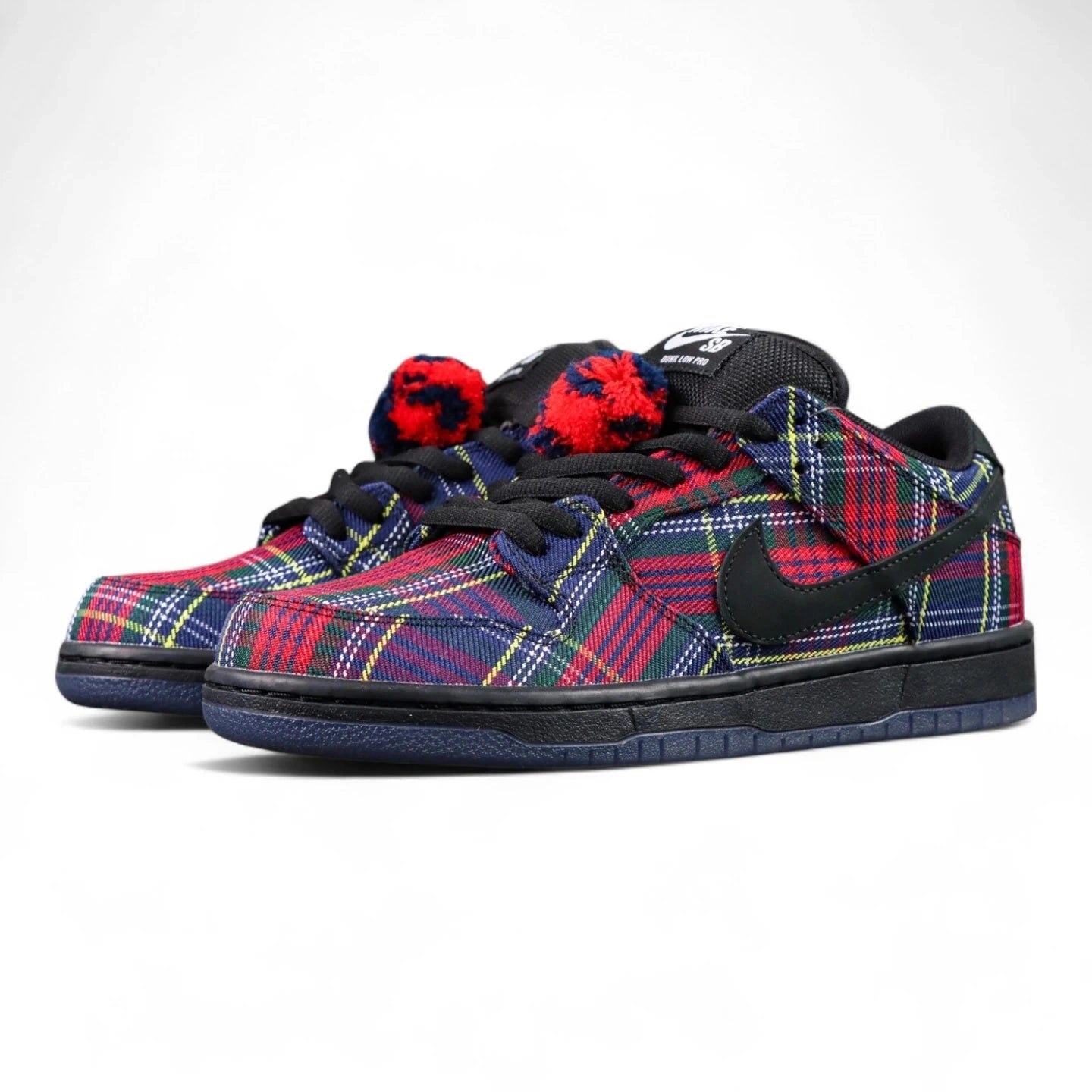 Nardwuar x Dunk Low SB 'Tam O’ Shanter Hat' - image 1