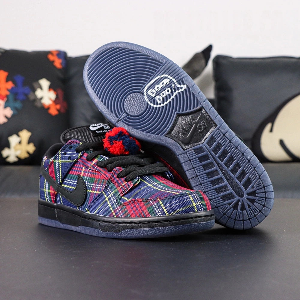 Nardwuar x Dunk Low SB 'Tam O’ Shanter Hat' - image 7