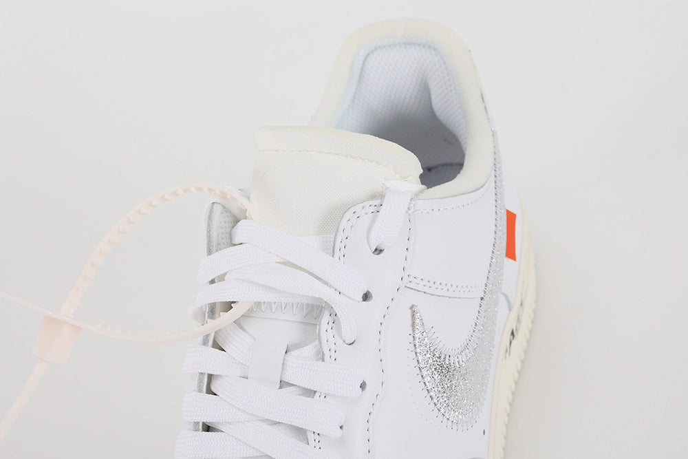 Off-White x Air Force 1 ComplexCon - Pair View