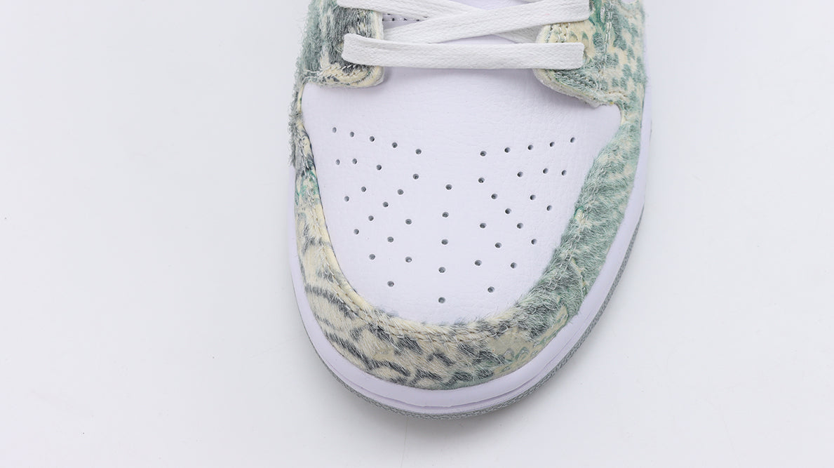 SB Dunk Low “CNY 2024” - image 5