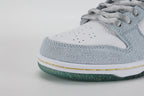 Sean Cliver x Dunk Low SB ‘Holiday Special’ - image 2