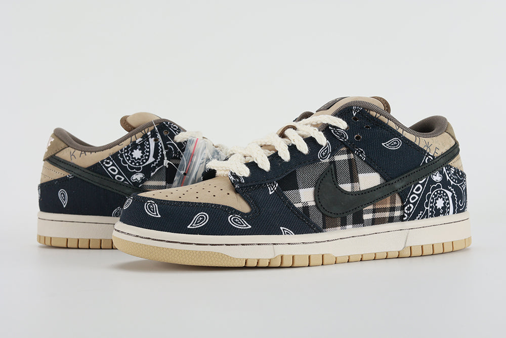 Travis Scott x Dunk Low Premium QS SB ‘Cactus Jack’ - image 8